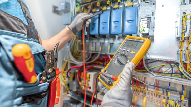 Best Local Electrician Companies  in Mmerce City, CO